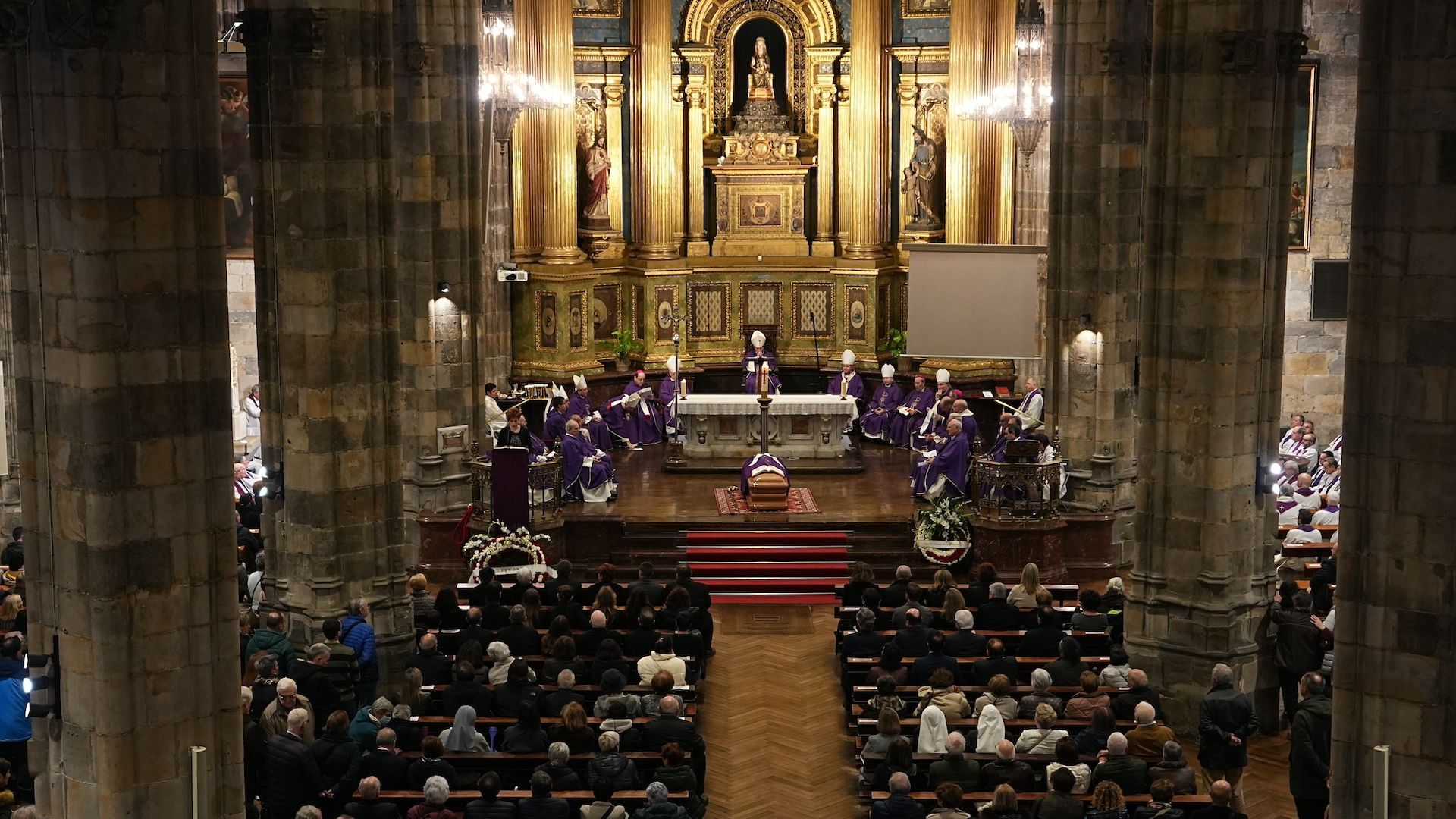 Funeral de Juan María Uriarte en Begoña