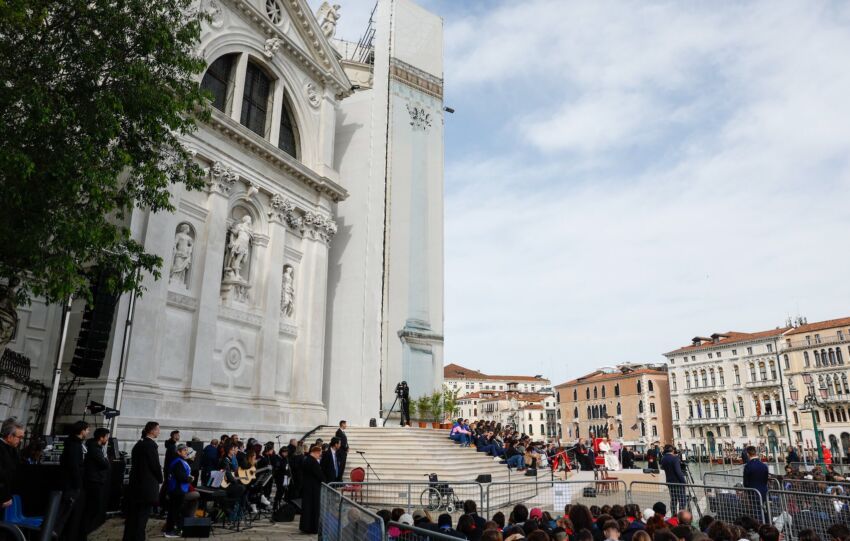 Papa Francisco Venecia Jóvenes