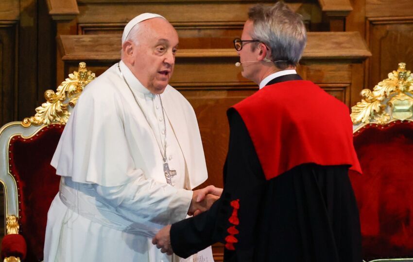 Papa Universidad Lovaina