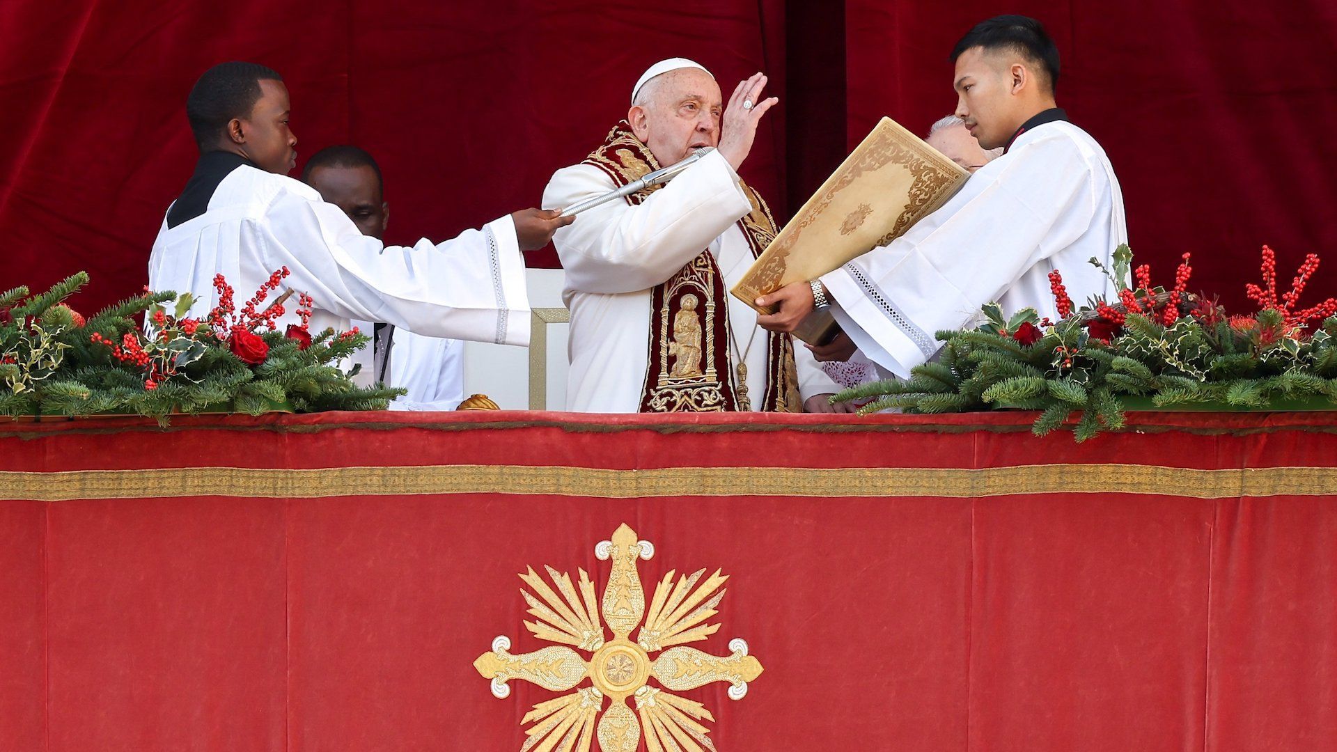 Mensaje de Navidad del Papa Francisco y bendición Urbi et Orbi