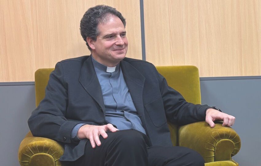 El rector de Sán Dámaso, Nicolás Álvarez de las Asturias