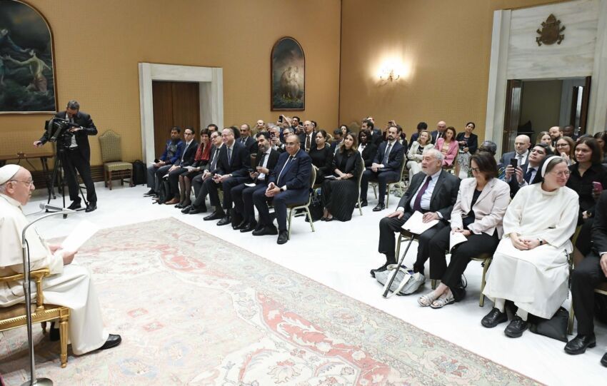 Encuentro sobre deuda externa en el Vaticano
