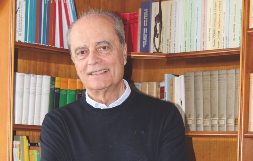 Javier Cortes Escuela Católica