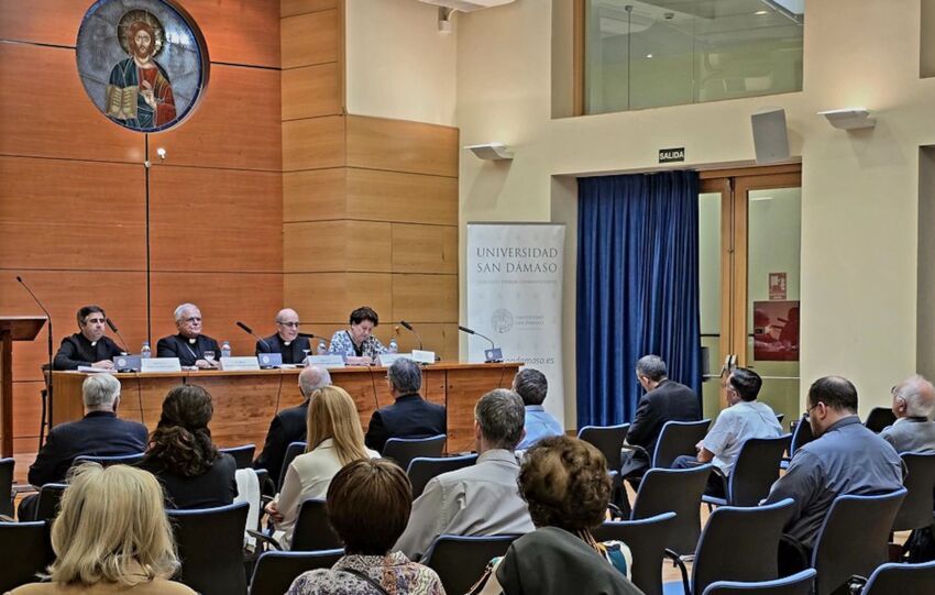 Inauguración Causas de los Santos