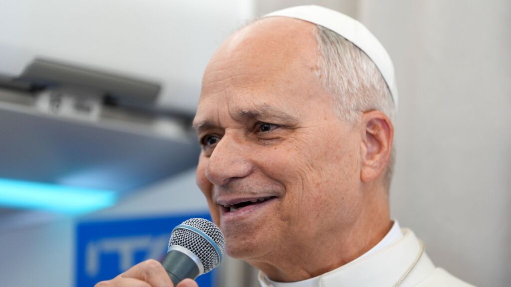 Papa León Vuelo Líbano