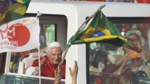 Benedicto XVI, en la JMJ de Madrid. / CNS photo. Paul Haring