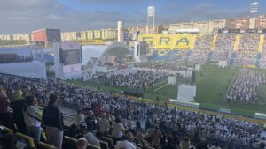 El Papa preside una Misa multitudinaria en Las Palmas: «Nuestra caridad no debe ser mero asistencialismo»