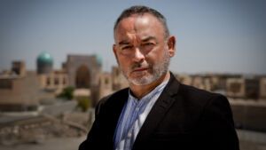 El escritor, en Samarcanda. / Antonio Amores
