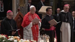 León XIV confía a la Virgen de Montserrat su pontificado y la misión de la Iglesia, que «clama pidiendo justicia y paz»